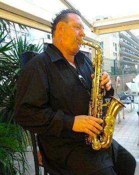 Saxo-flauta-clarinete y guitarra para bodas y eventos