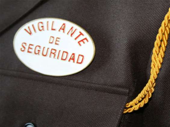Se buscan empleados para vigilancia de seguridad (417)
