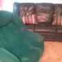 Sofá de tres plazas y sillón relax